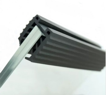 Резиновый уплотнитель для паза 14*14 мм, под стекло 8 мм